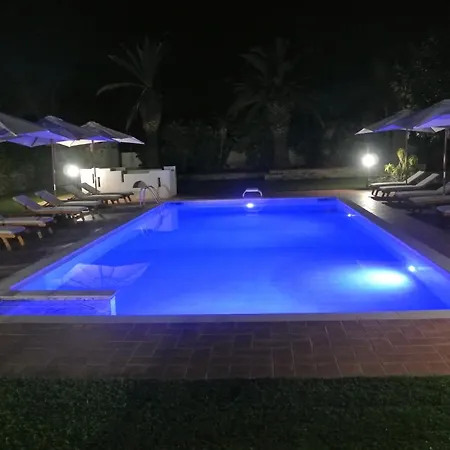 Carlotta 住宿加早餐酒店 圣莱昂