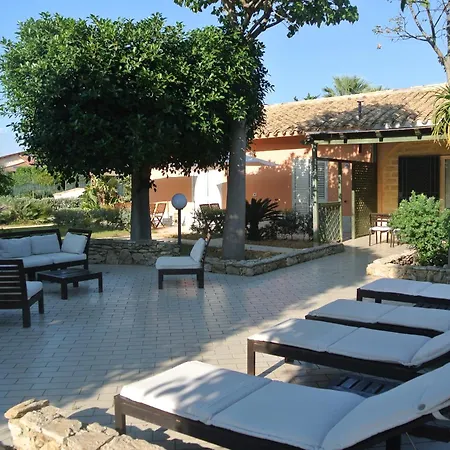 Bed & Breakfast Carlotta 3*