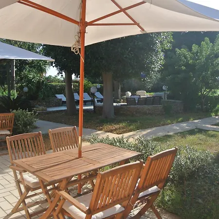 Carlotta Bed & Breakfast 3*
