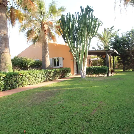 Carlotta 4* San Leone